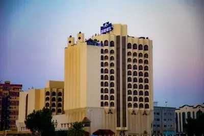 فندق جراند — صورة 1